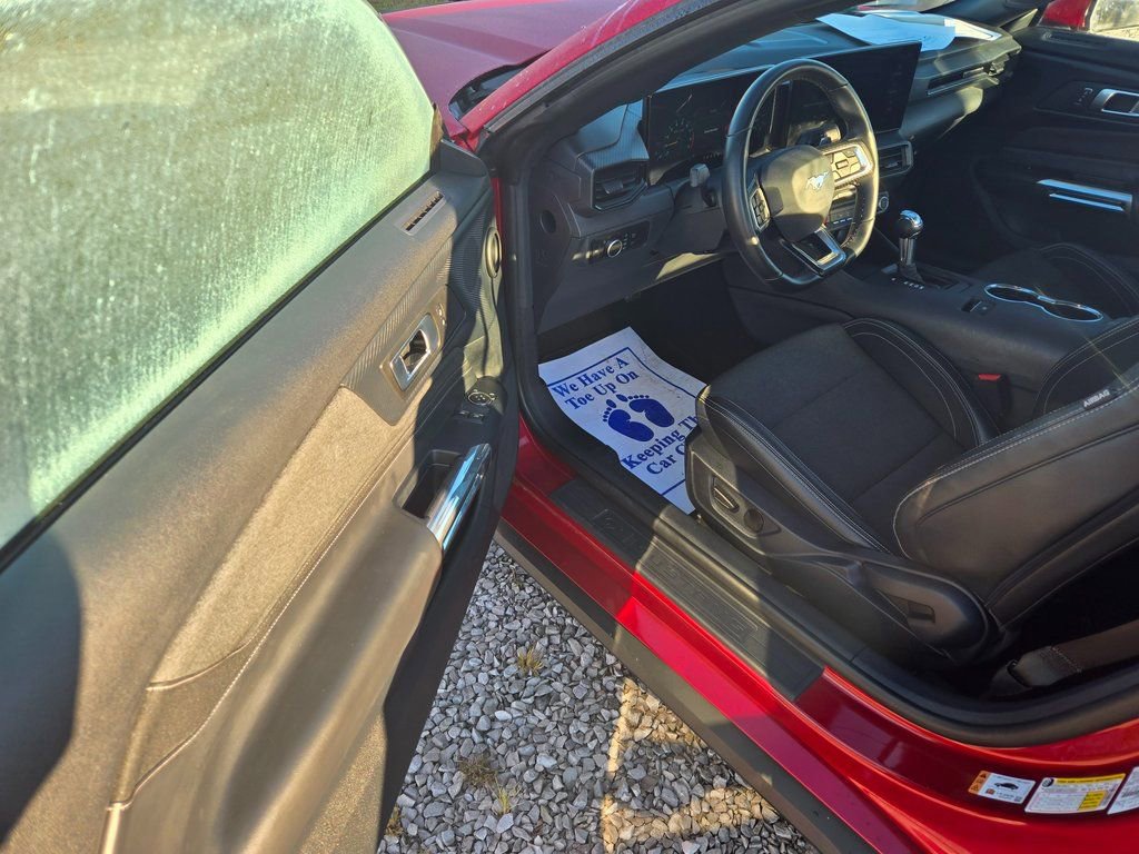 Used 2024 Ford Mustang GT image 5