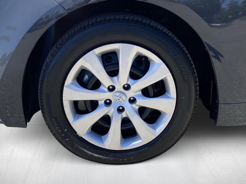 Certified 2025 Toyota Corolla LE image 14