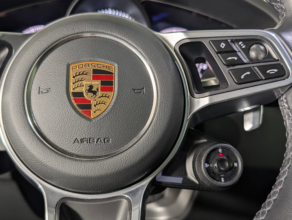 Certified 2023 Porsche Cayenne Platinum Edition AWD/4WD image 36