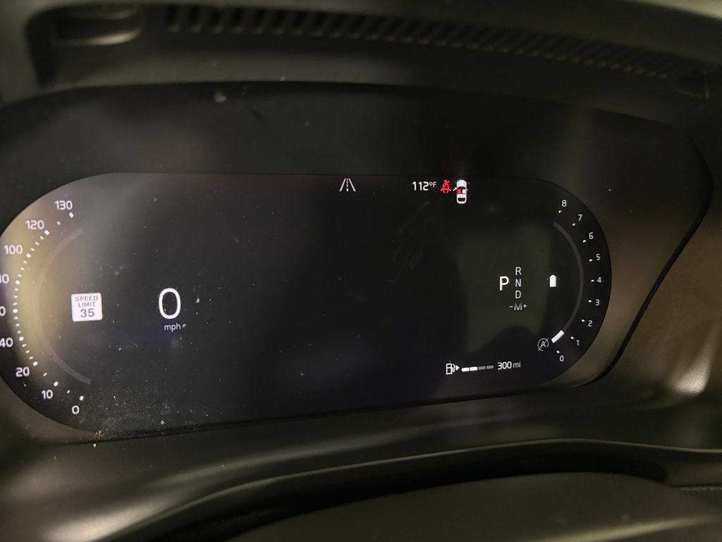 Used 2024 Volvo XC40 B5 Plus w/ Climate Package AWD/4WD image 23