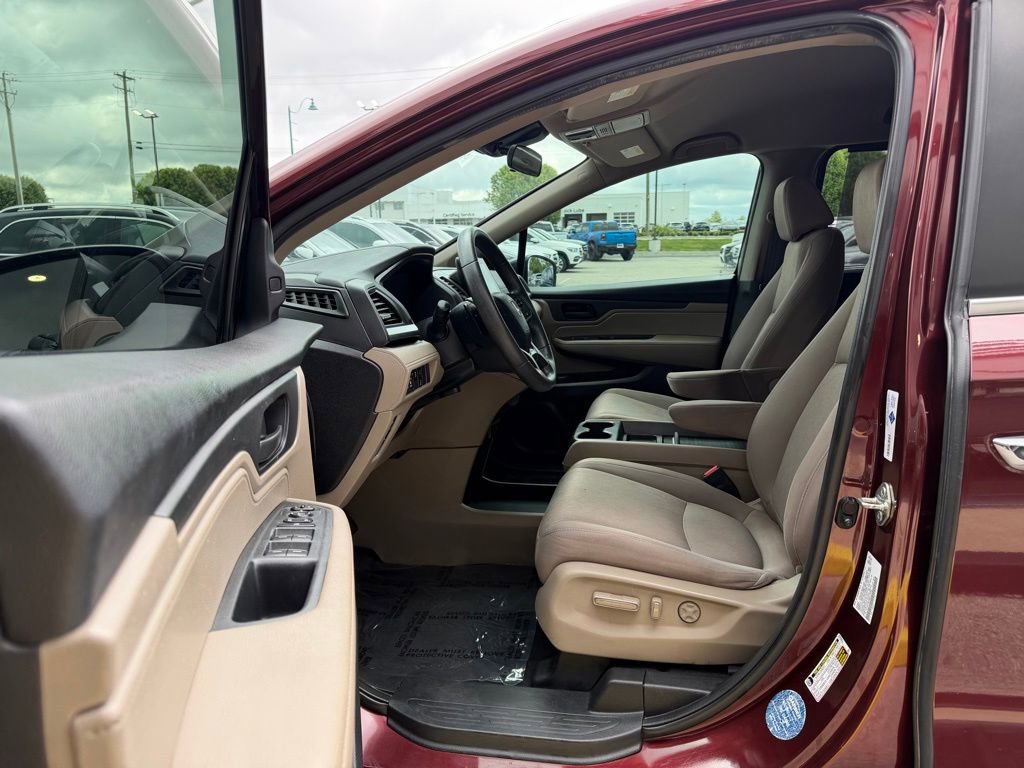 Used 2019 Honda Odyssey EX image 17