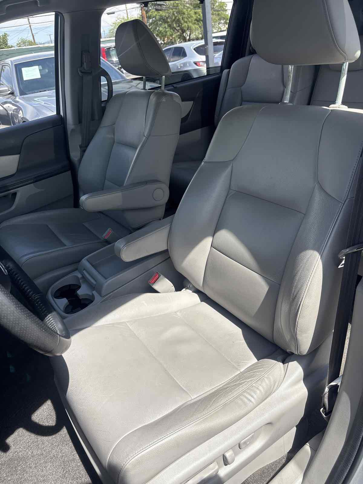 Used 2011 Honda Odyssey EX-L image 9