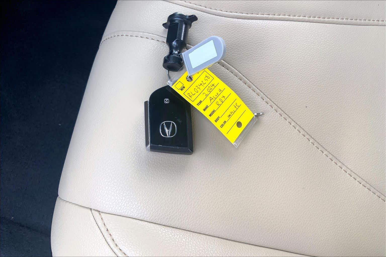 Used 2024 Acura RDX SH-AWD image 14