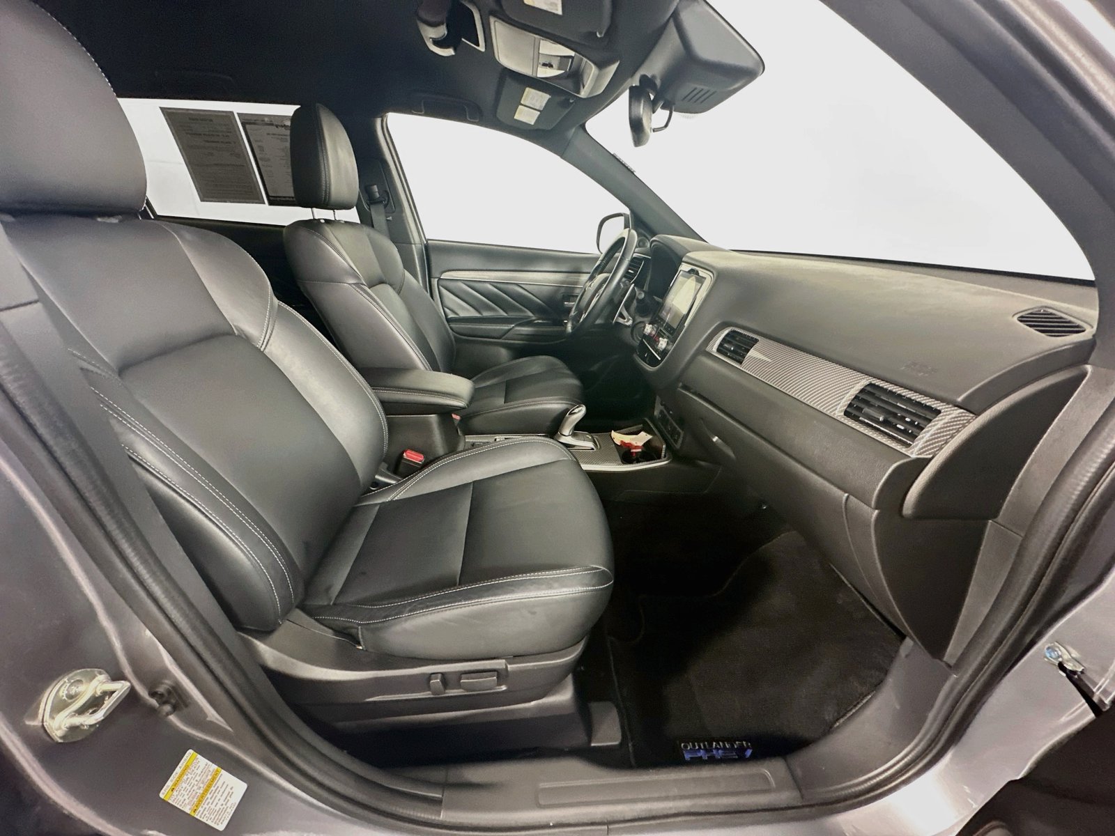 Used 2020 Mitsubishi Outlander SEL AWD/4WD image 26