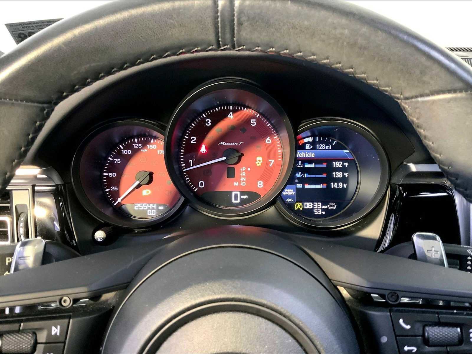 Certified 2023 Porsche Macan Turbo image 29