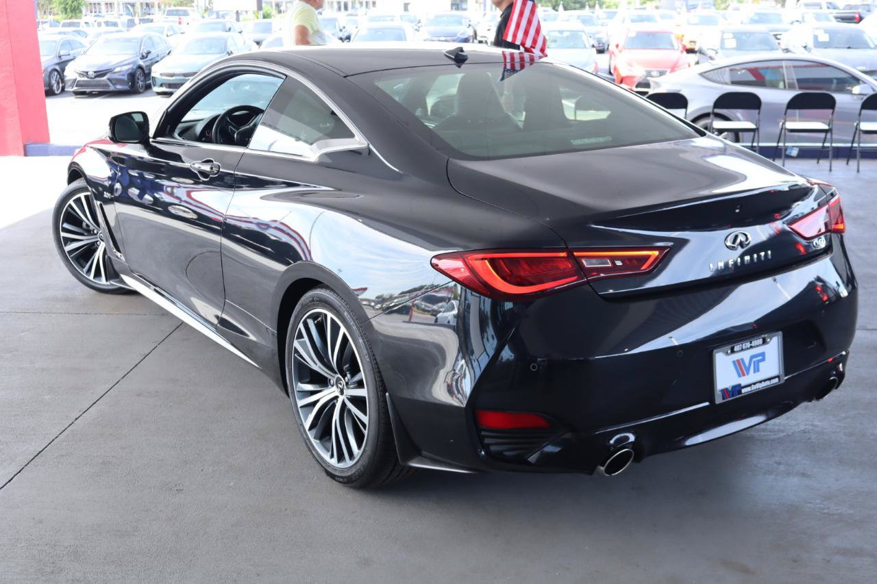 Used 2020 INFINITI Q60 3.0t Luxe w/ Essential Package RWD image 7