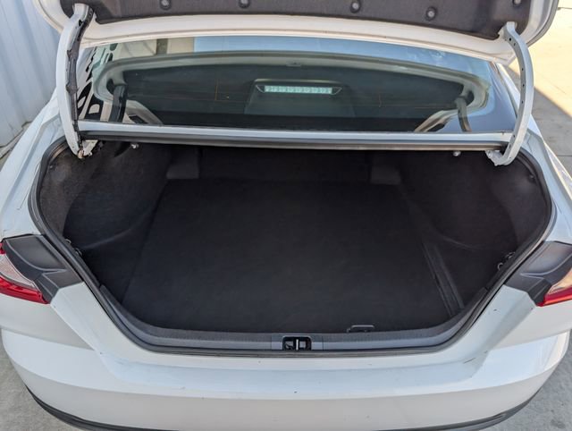 Used 2025 Toyota Camry LE FWD image 22