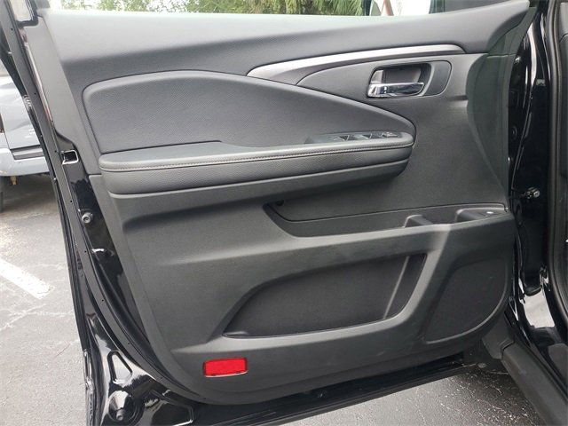 Used 2023 Honda Ridgeline Sport image 15