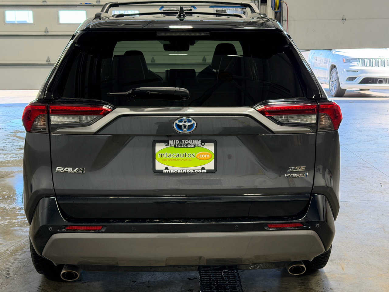 Used 2020 Toyota RAV4 XSE image 16