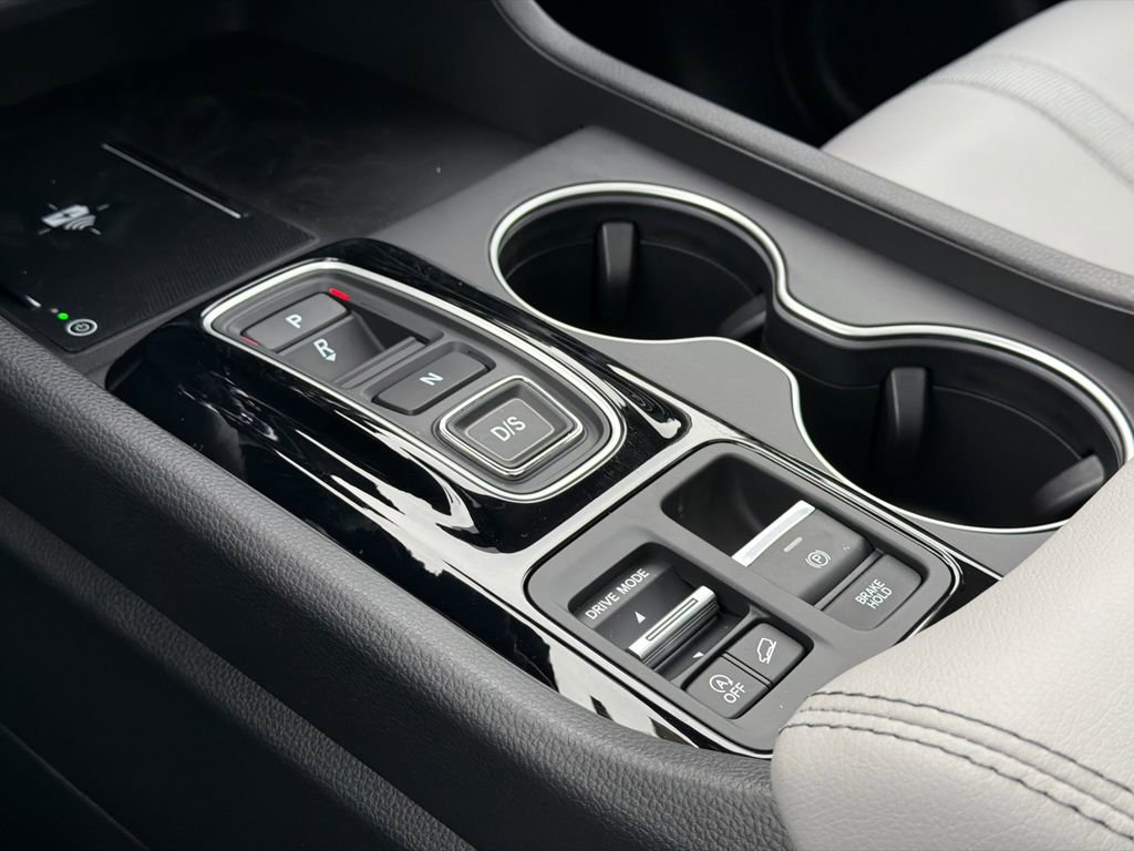 New 2025 Honda Pilot Touring image 34