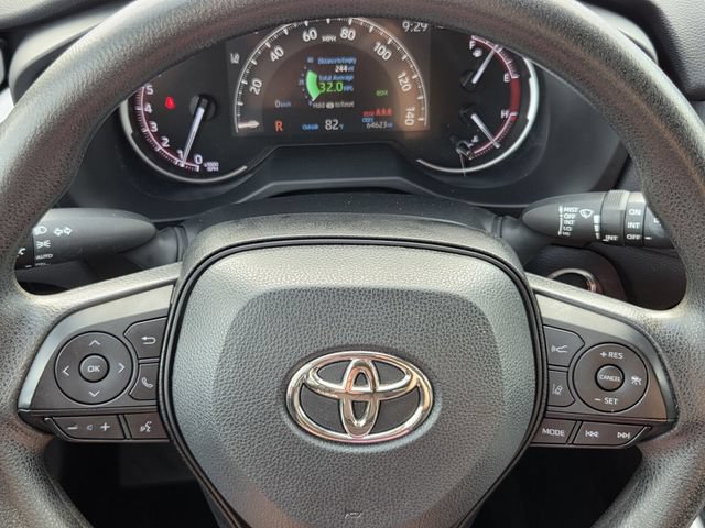 Used 2023 Toyota RAV4 XLE FWD image 18