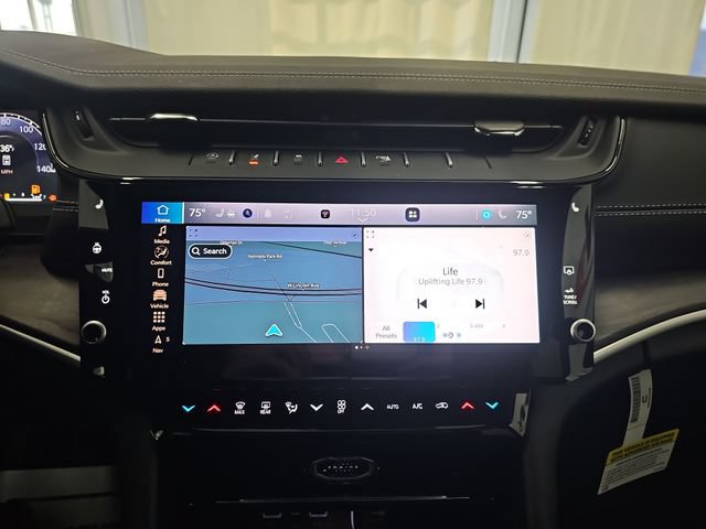New 2026 Jeep Grand Cherokee Altitude AWD/4WD image 18