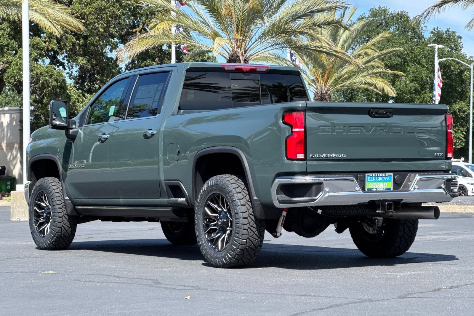 New 2026 Chevrolet Silverado 2500 LTZ w/ LTZ Premium Package AWD/4WD image 5