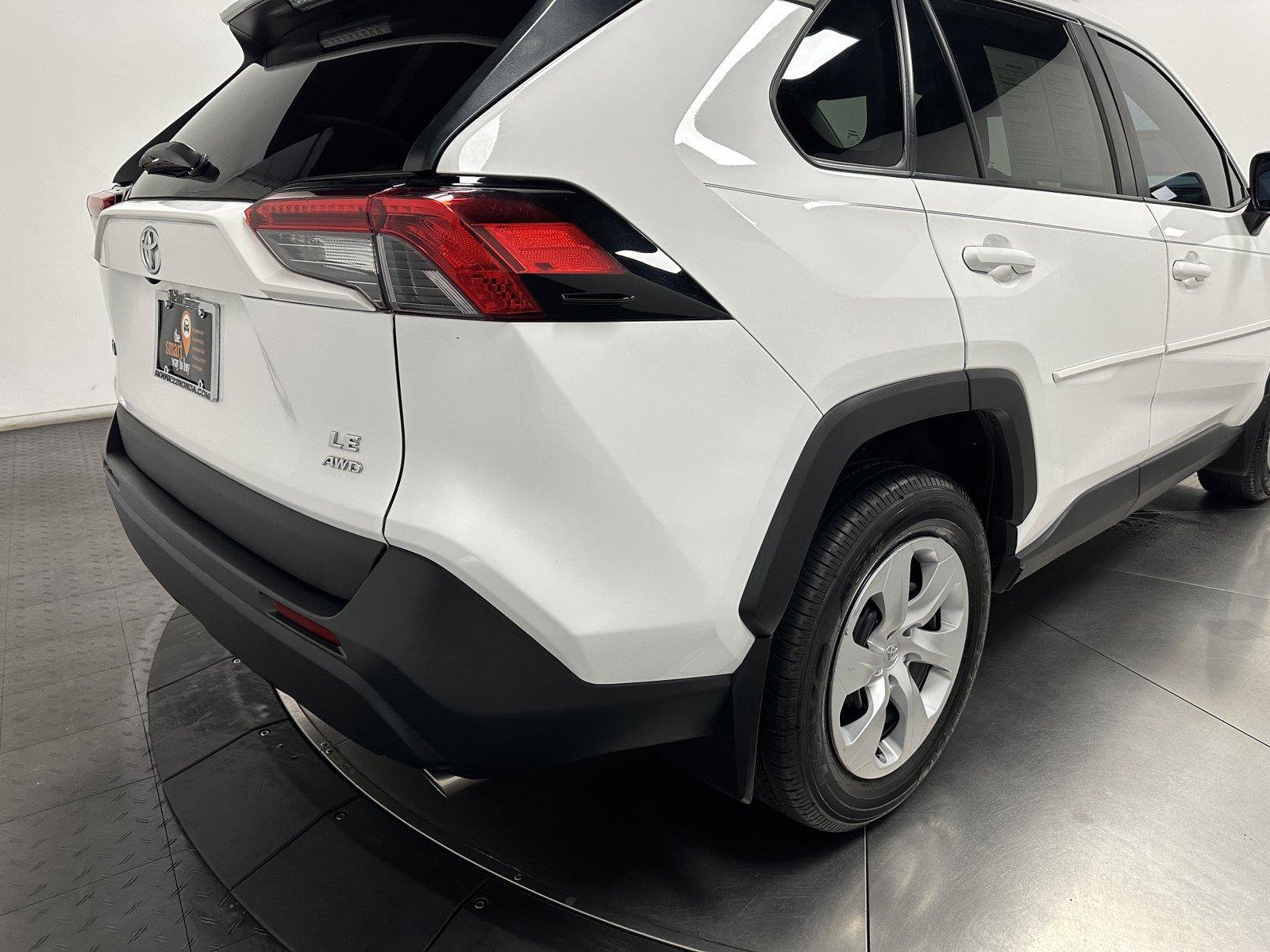 Used 2023 Toyota RAV4 LE AWD/4WD image 14