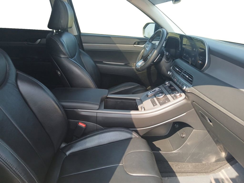 Used 2022 Hyundai Palisade SEL w/ Convenience Package image 16