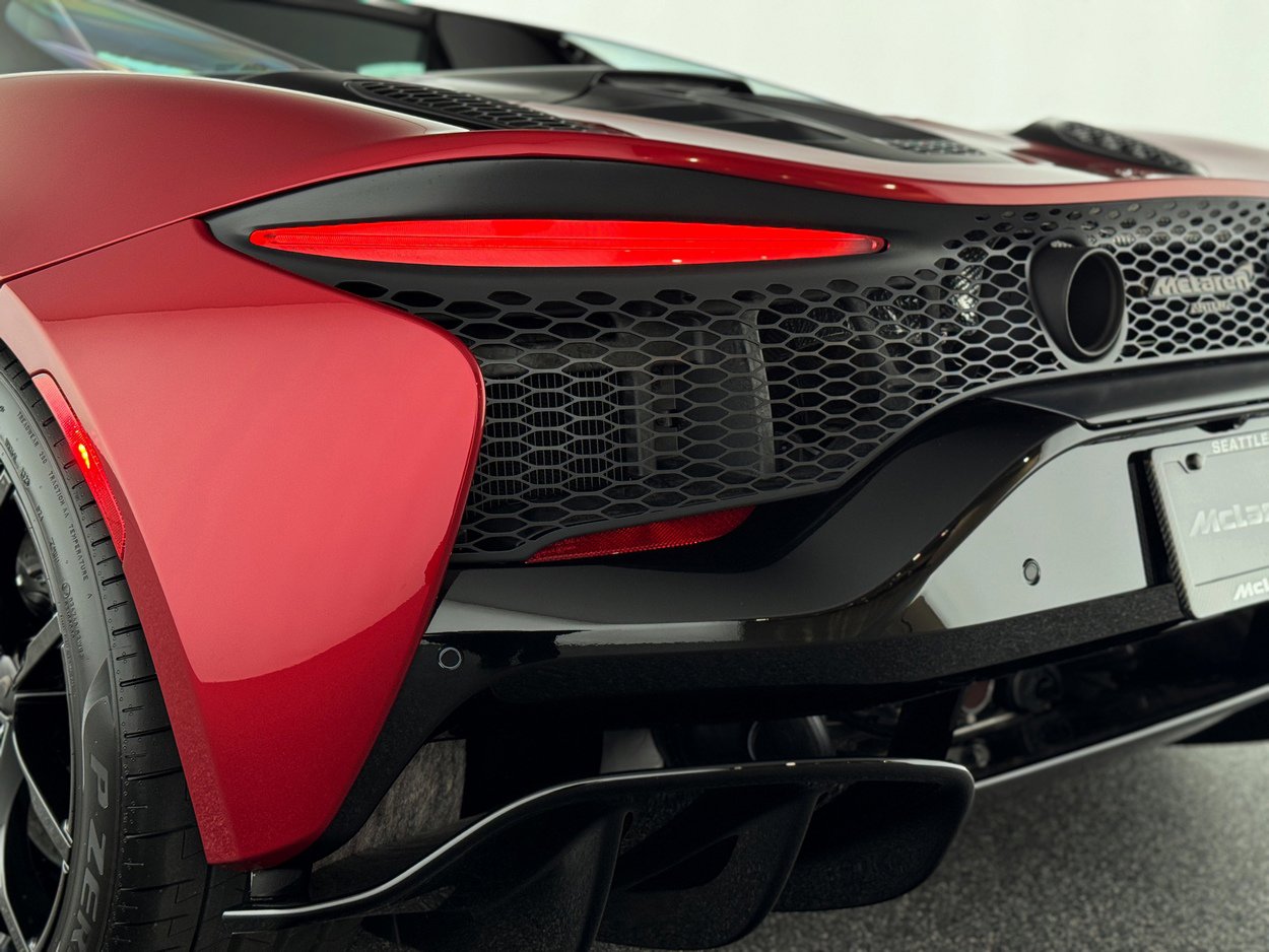 New 2025 McLaren Artura Spider image 39