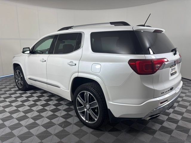 Used 2018 GMC Acadia Denali w/ Technology Package AWD/4WD image 40