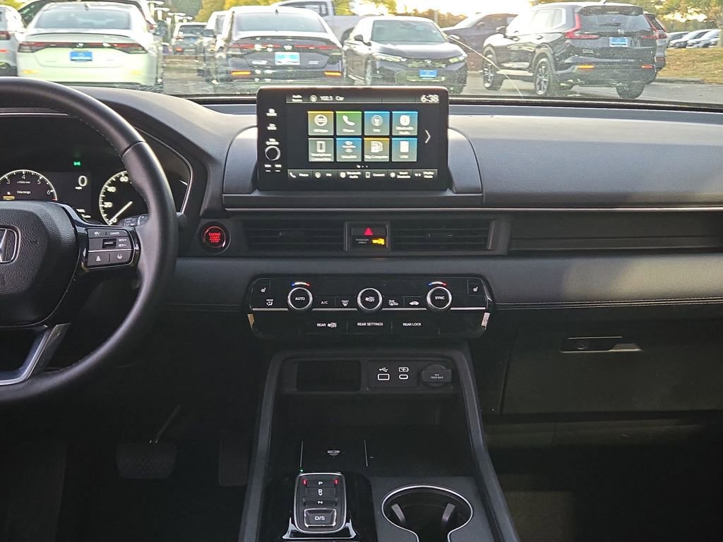 Used 2025 Honda Pilot EX-L image 19