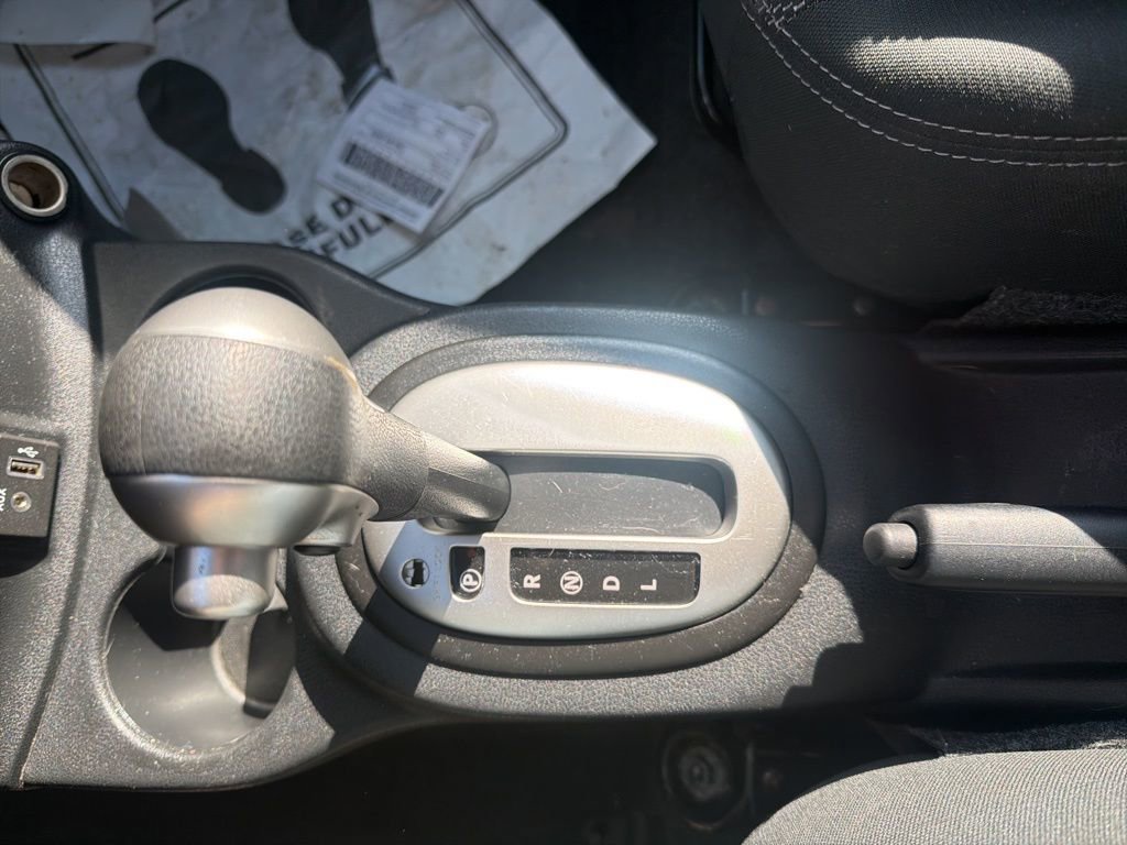 Used 2018 Nissan Versa SV image 18