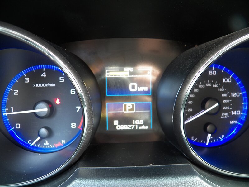 Used 2015 Subaru Legacy 2.5i Premium AWD/4WD image 20