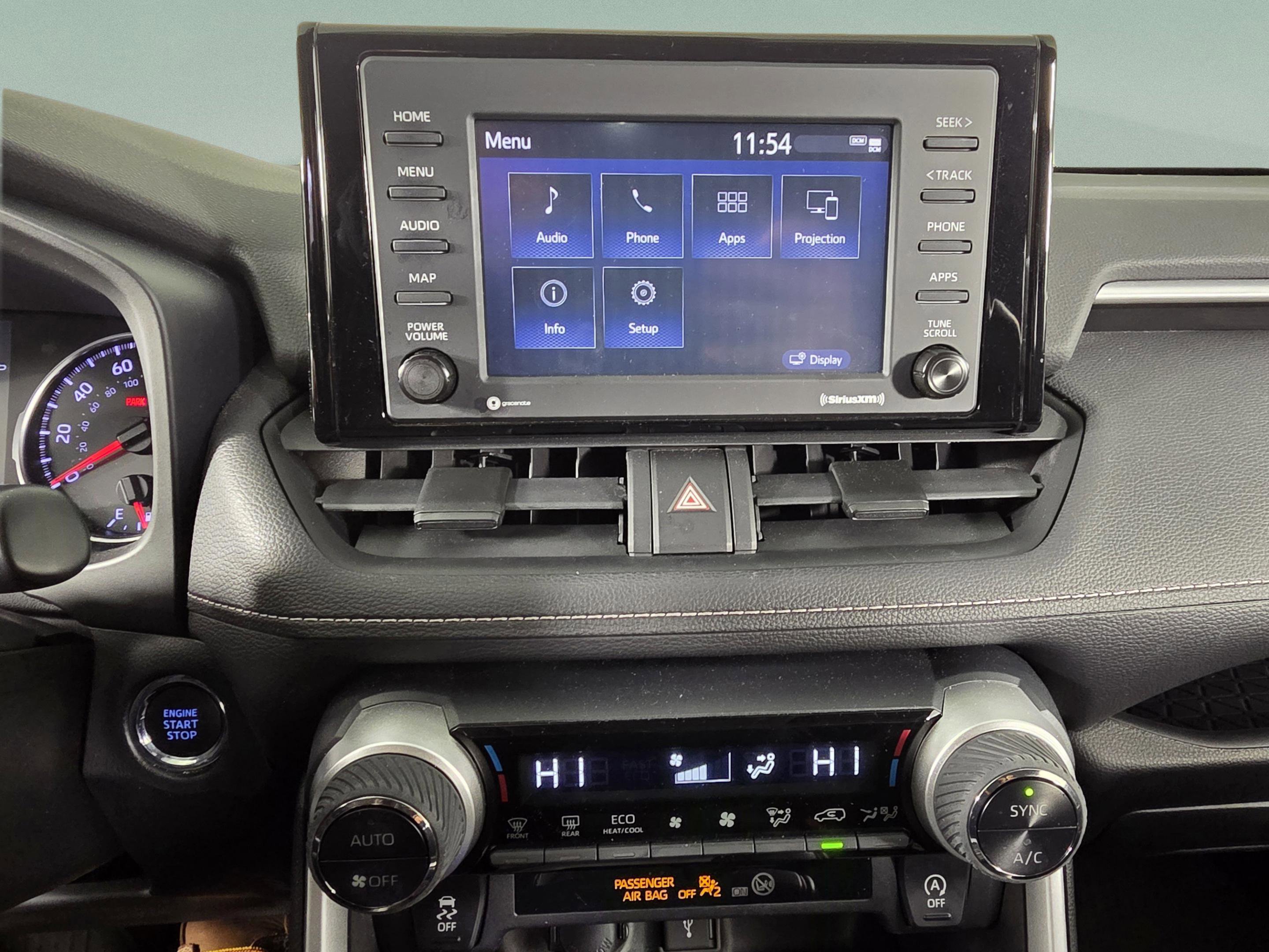 Used 2021 Toyota RAV4 XLE image 18