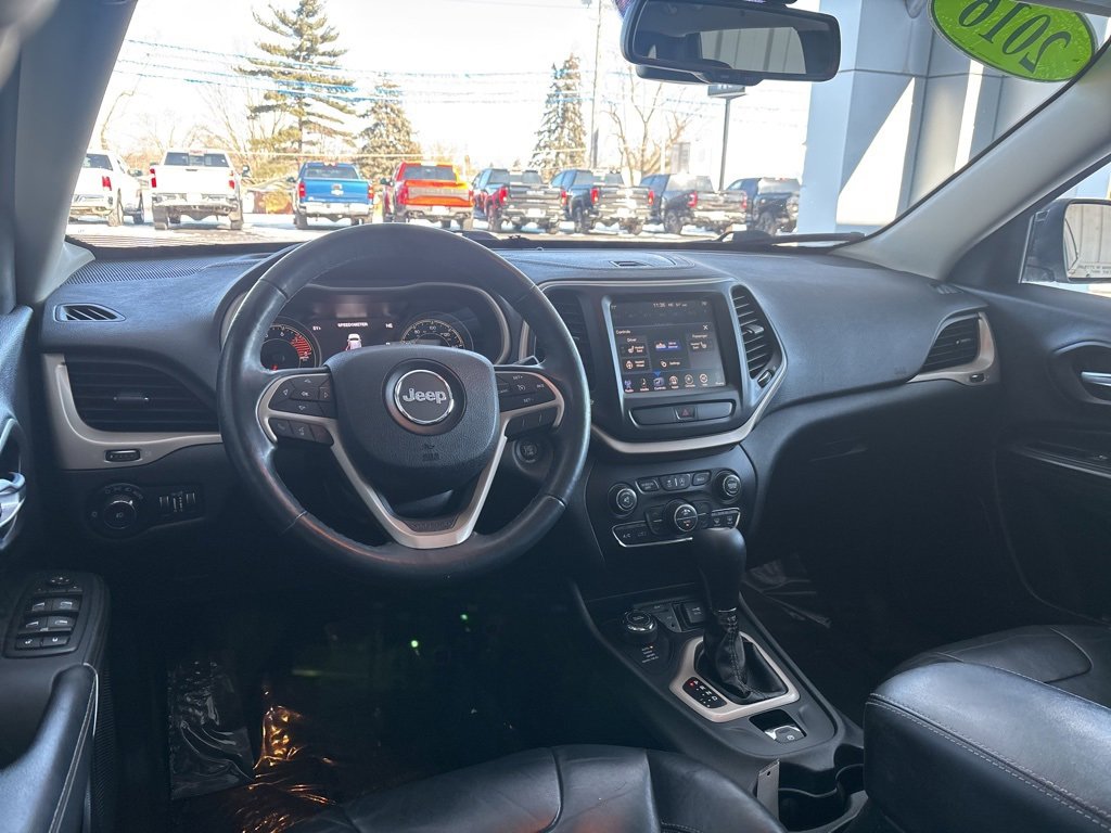 Used 2016 Jeep Cherokee Limited image 24