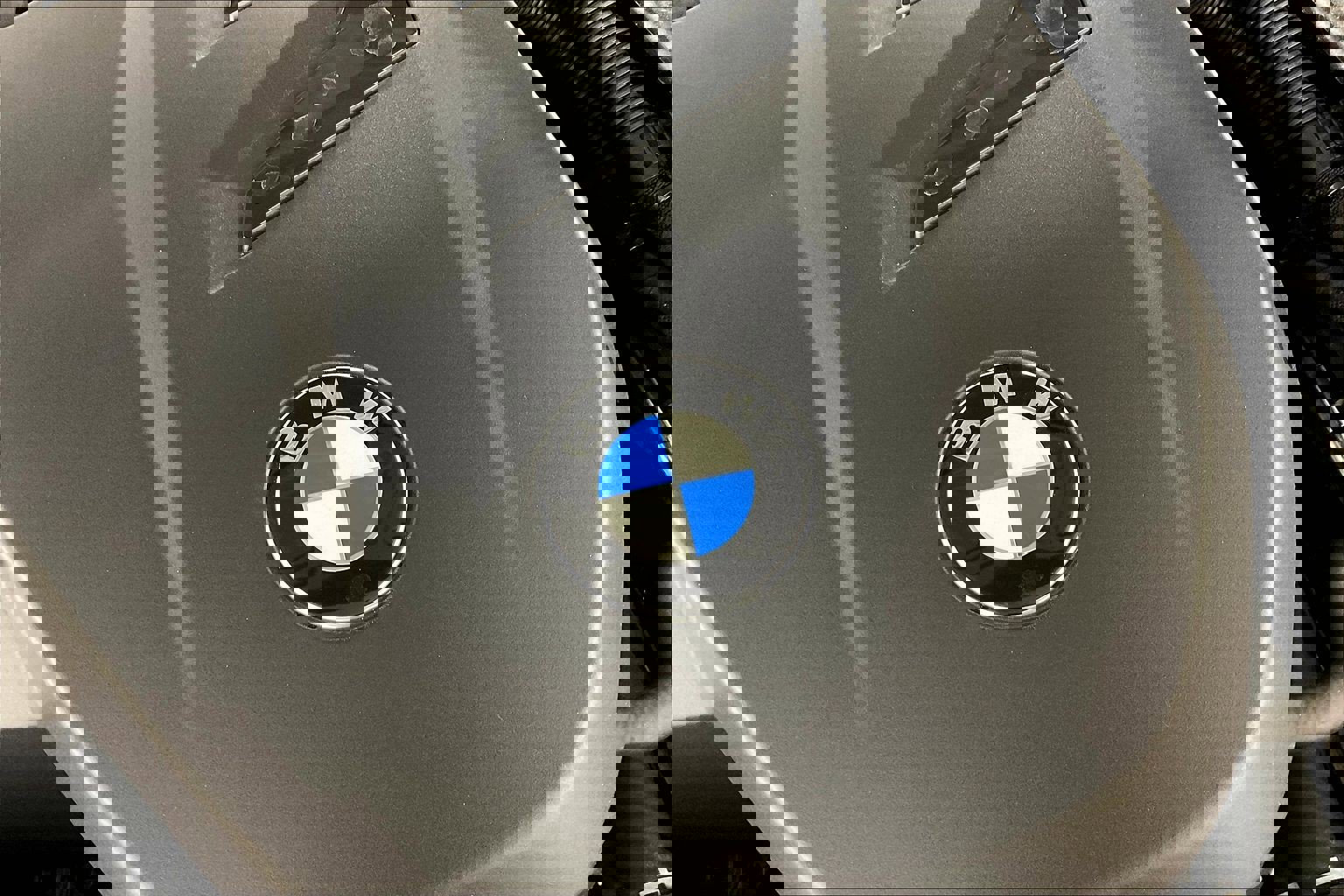 Certified 2025 BMW 330i xDrive Sedan w/ Convenience Package image 37