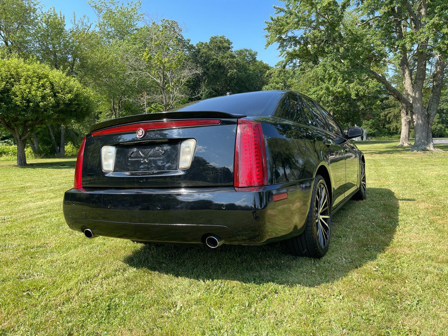 Used 2006 Cadillac STS V8 w/ Preferred Equipment Group RWD image 13