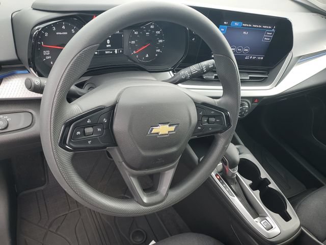 Certified 2025 Chevrolet Trax LS FWD image 16