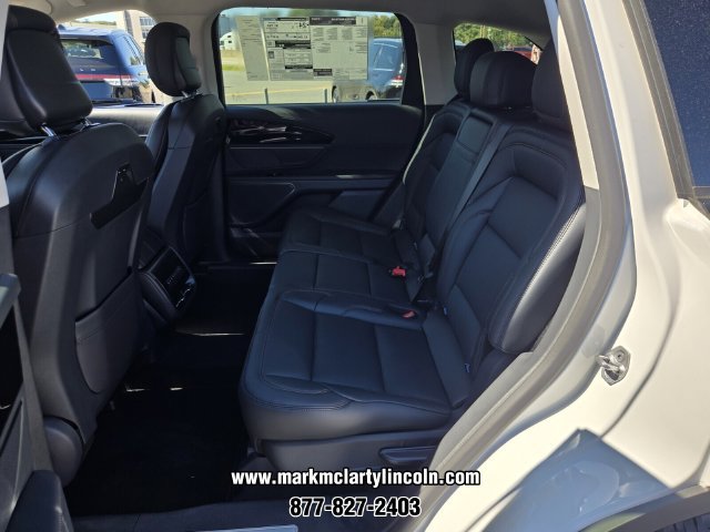 New 2026 Lincoln Nautilus Premier AWD/4WD image 8