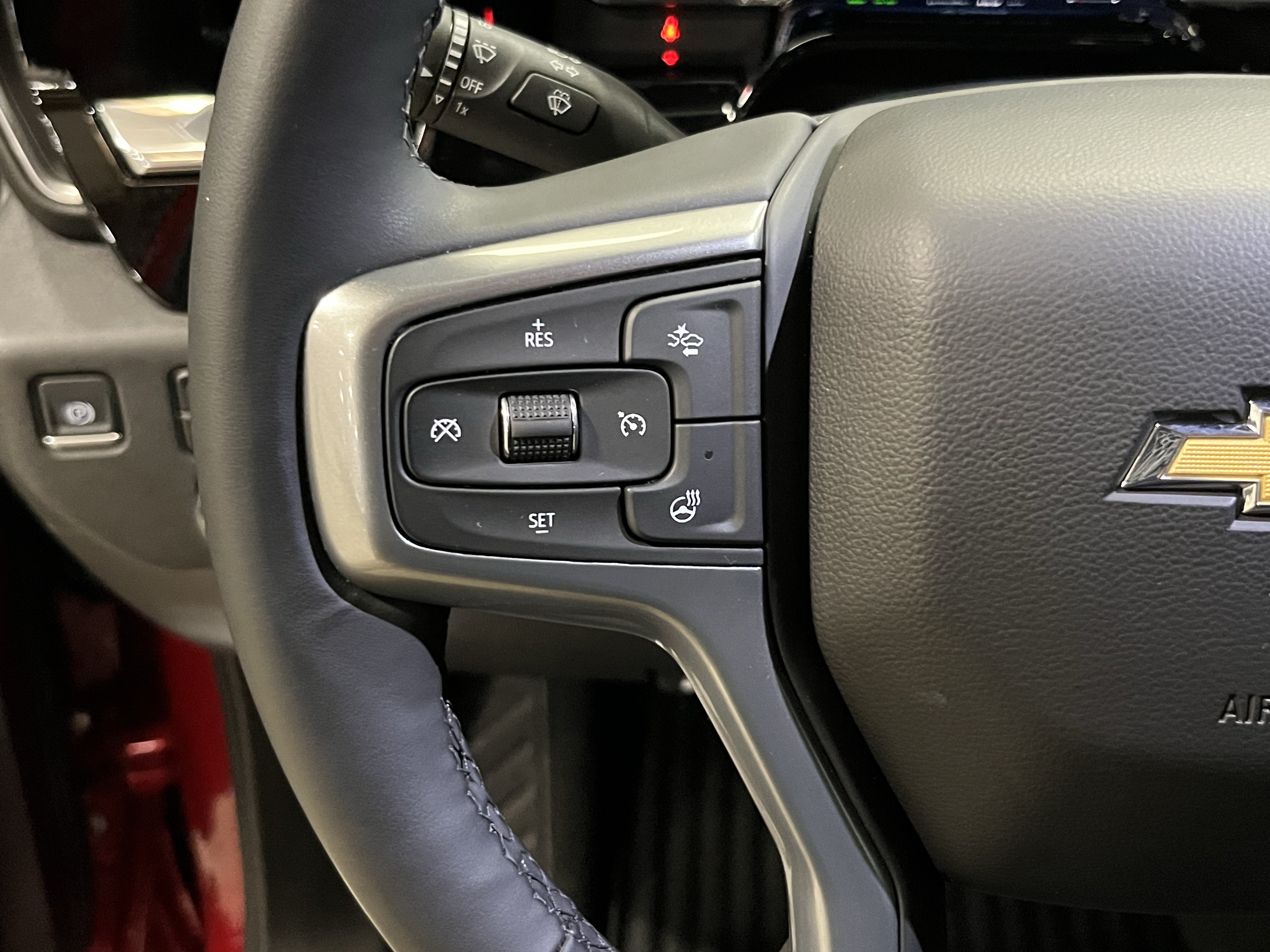 Used 2025 Chevrolet Silverado 3500 LTZ AWD/4WD image 35