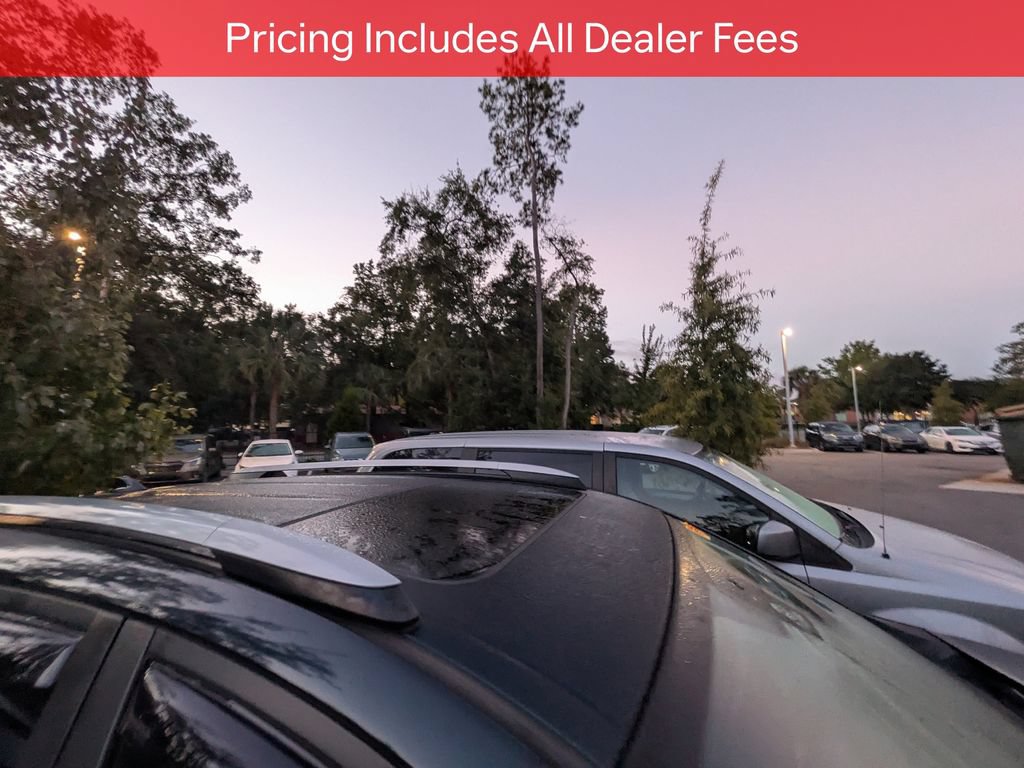 Used 2018 Toyota RAV4 Limited FWD image 11