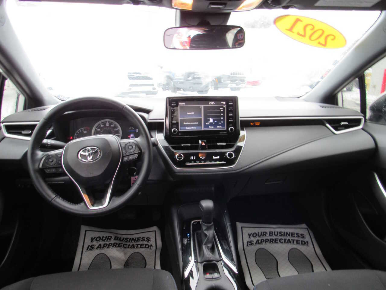 Used 2021 Toyota Corolla SE w/ Carpet Mat Package (TMS) FWD image 11