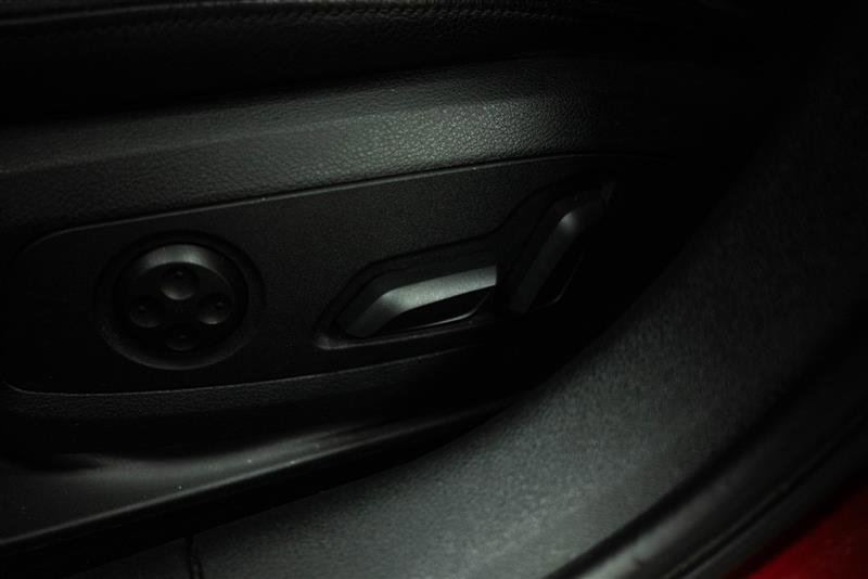 Used 2018 Audi A4 2.0T Premium Plus w/ Premium Plus Package image 15