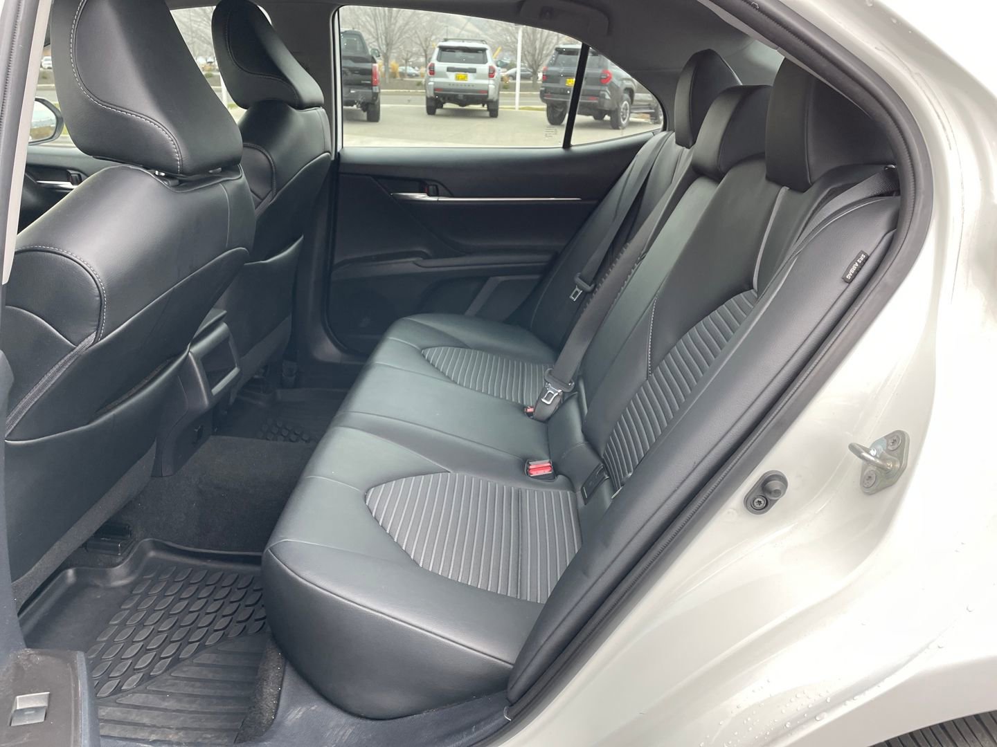 Certified 2022 Toyota Camry SE image 11