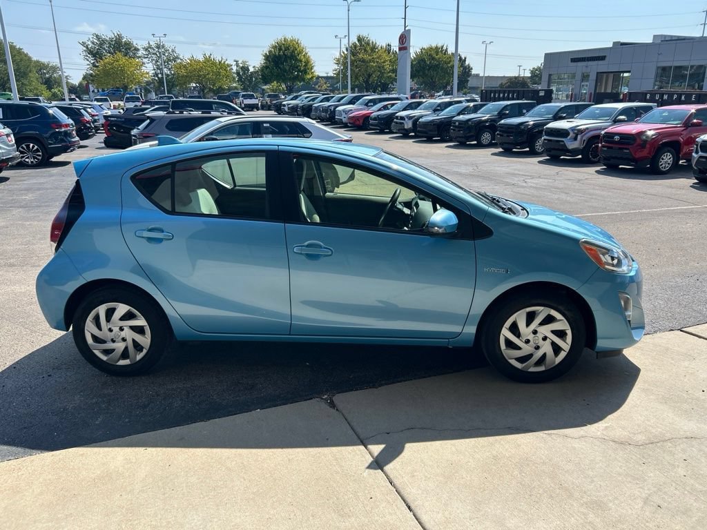 Used 2015 Toyota Prius C One FWD image 6