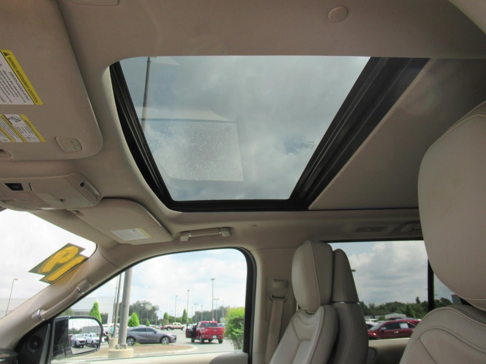 Used 2019 Lincoln Navigator Reserve AWD/4WD image 17
