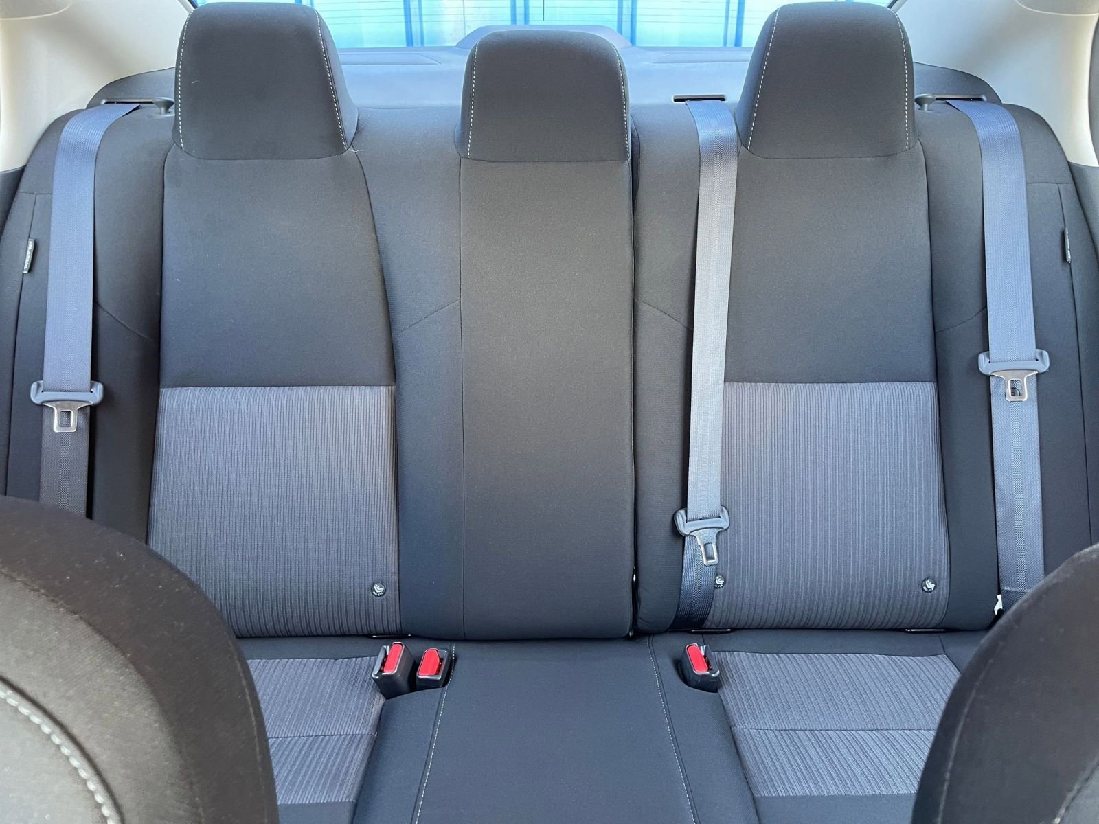 Used 2025 Nissan Sentra SV image 36