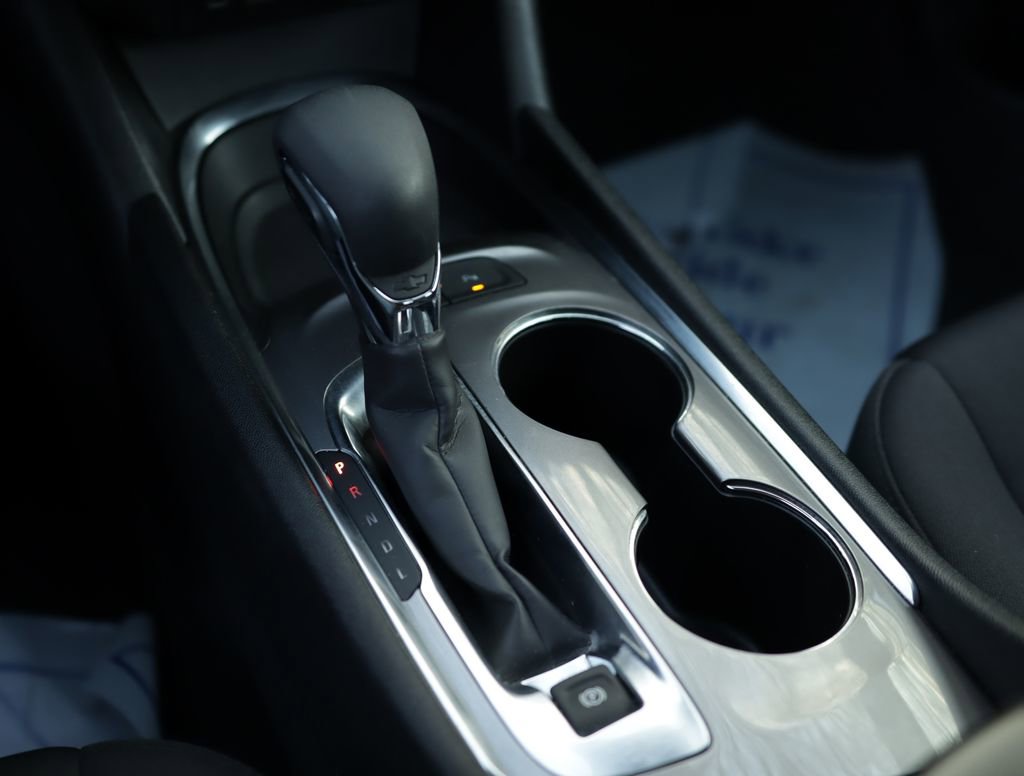 Used 2025 Chevrolet Malibu LT FWD image 17