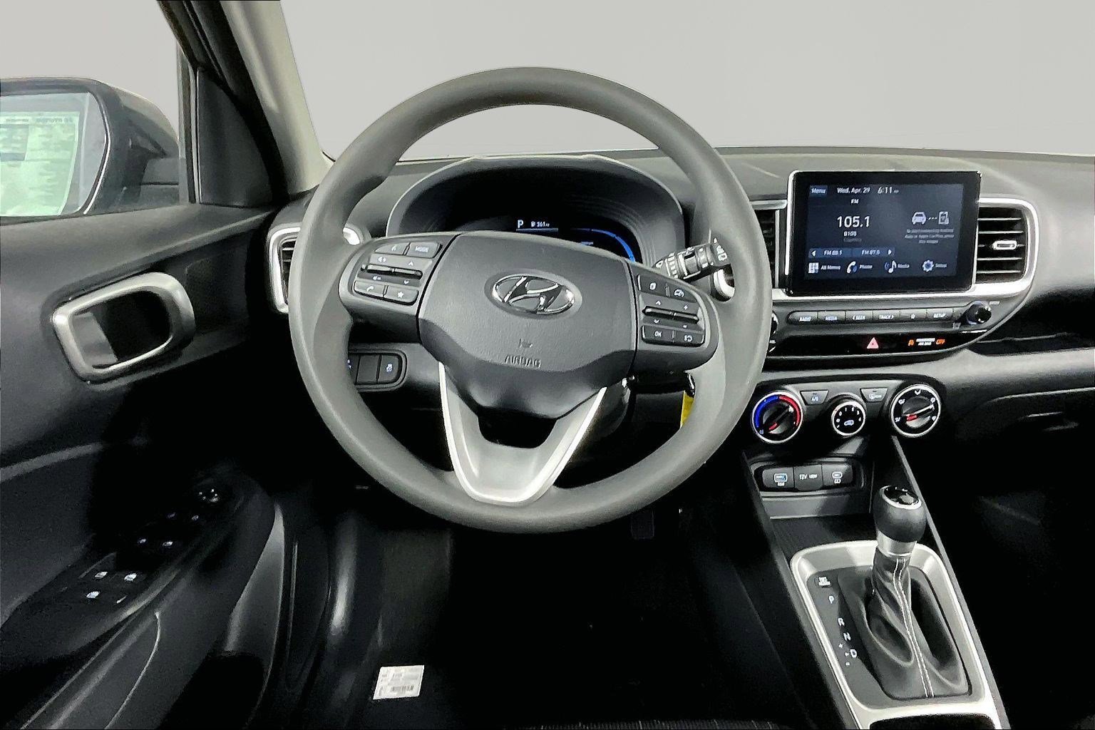 New 2026 Hyundai Venue SE FWD image 9