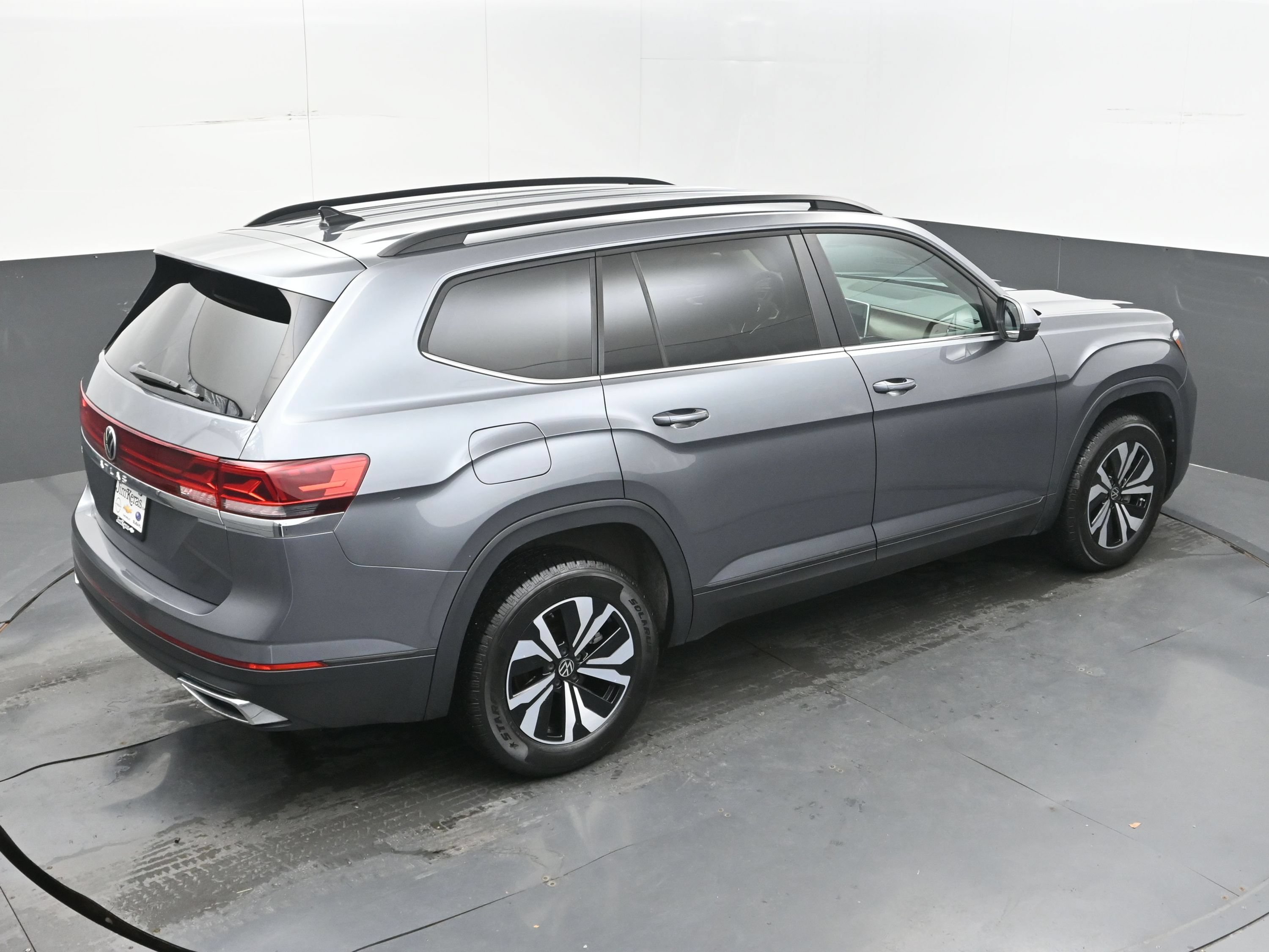 Used 2024 Volkswagen Atlas SE FWD image 52