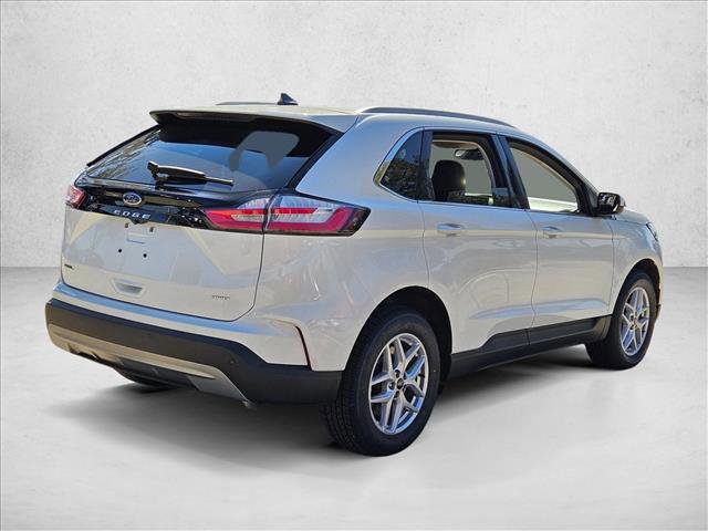 Used 2024 Ford Edge SEL w/ Convenience Package image 5
