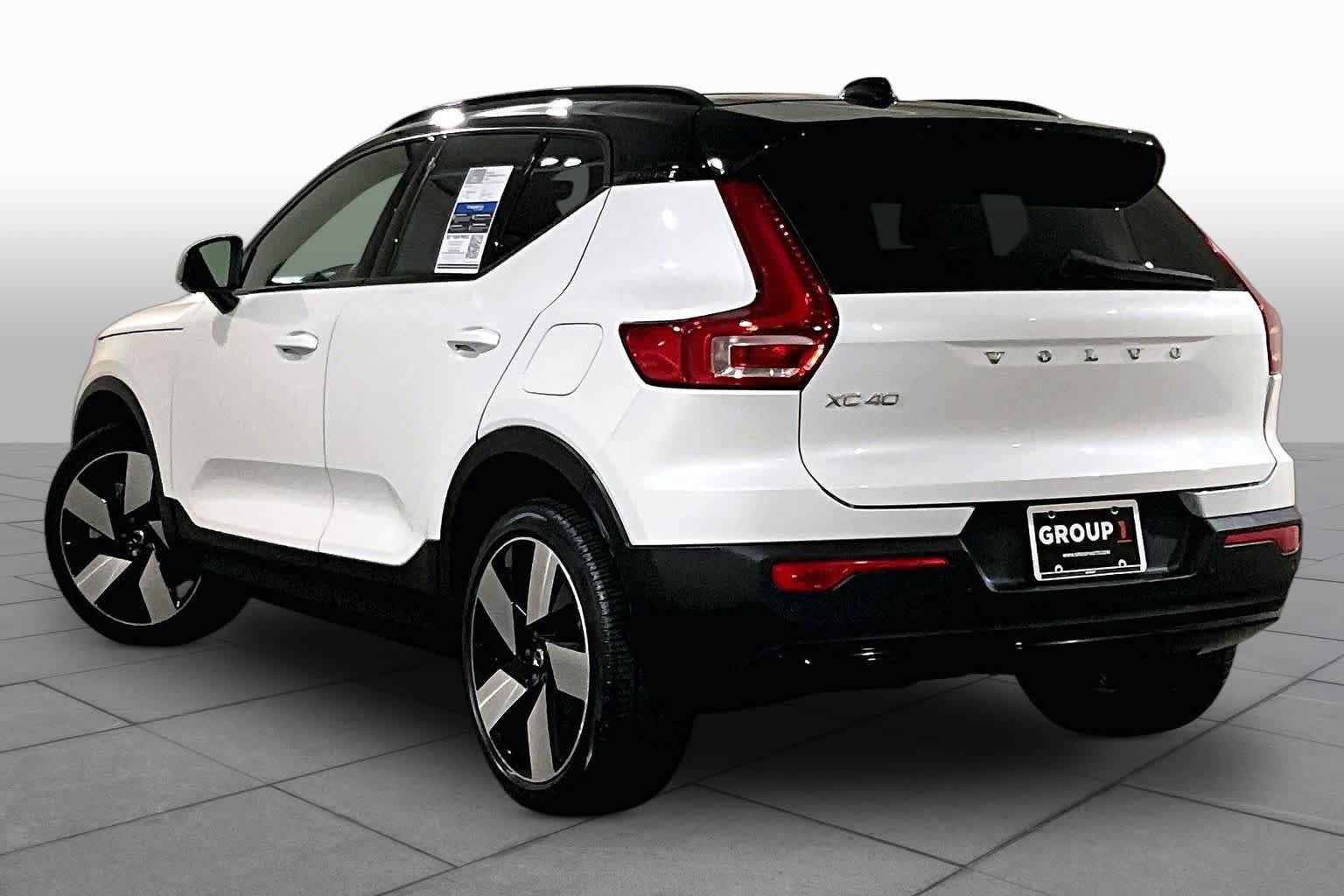 Used 2023 Volvo XC40 Recharge Ultimate w/ Protection Package Premier AWD/4WD image 11