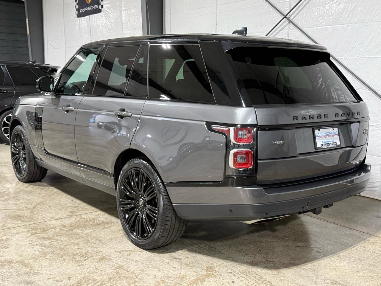 Used 2019 Land Rover Range Rover HSE AWD/4WD image 4