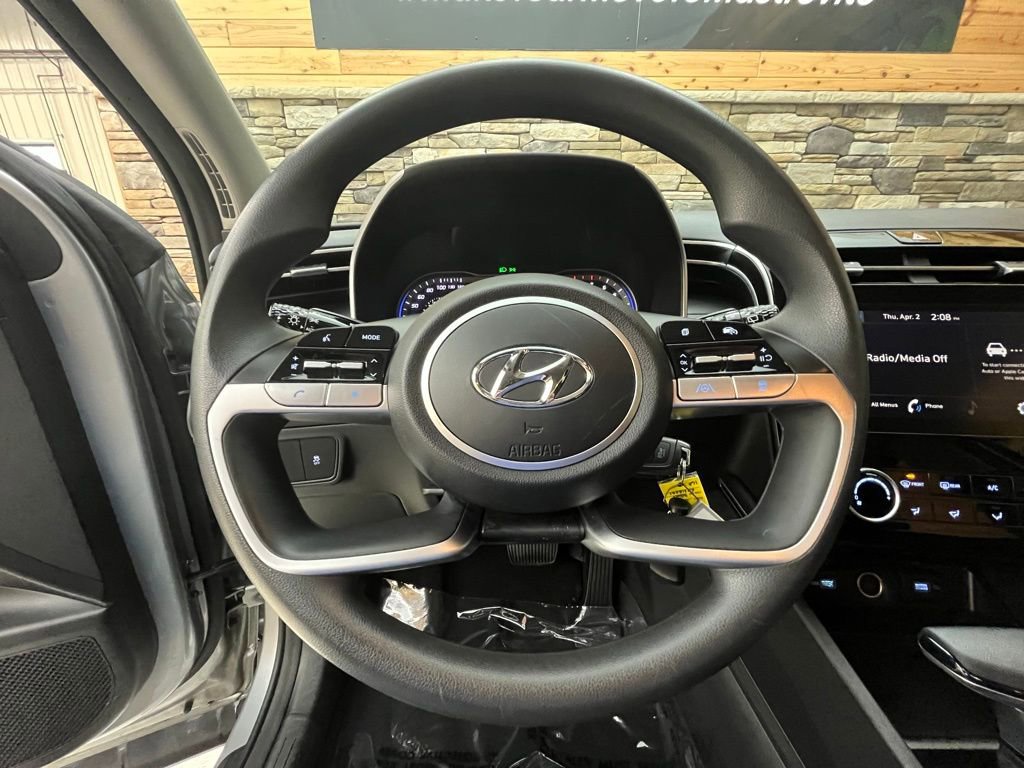 Used 2024 Hyundai Tucson SE image 15