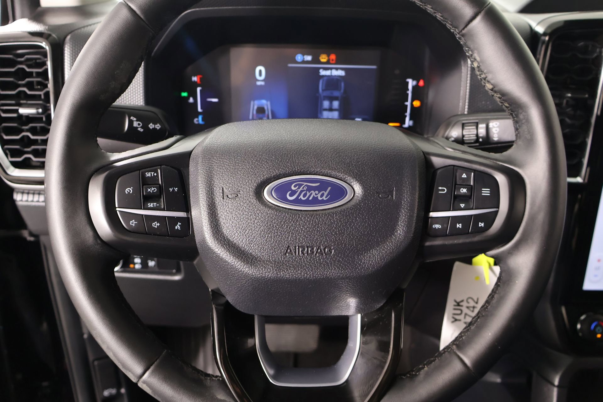 Used 2024 Ford Ranger XLT w/ FX4 Off-Road Package AWD/4WD image 3