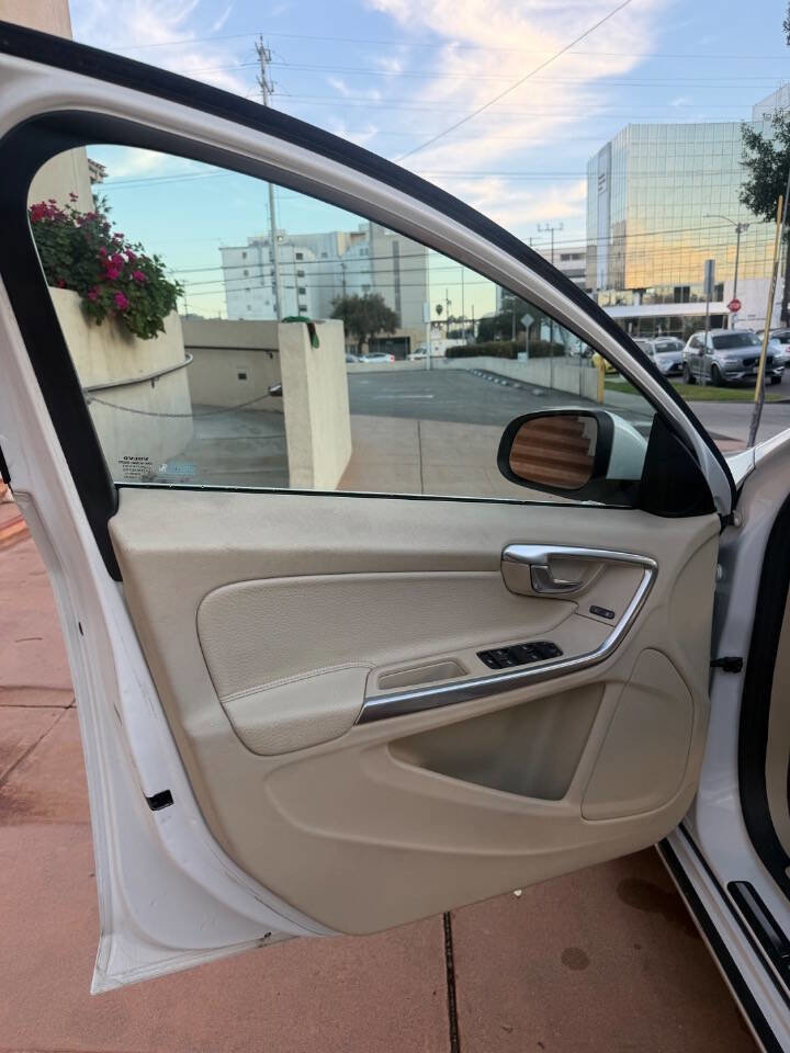 Used 2012 Volvo S60 T5 image 28