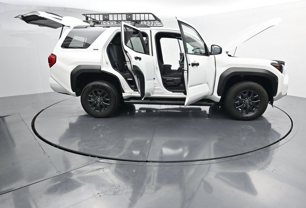 Used 2025 Toyota 4Runner SR5 AWD/4WD image 42