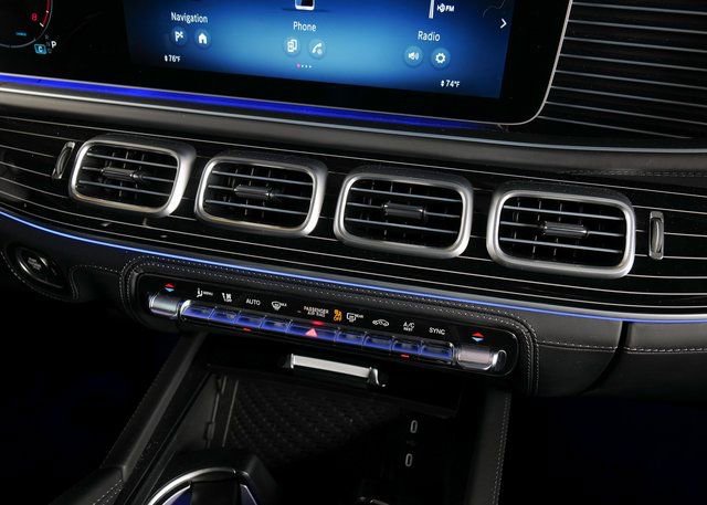 Used 2024 Mercedes-Benz Maybach GLS 600 4MATIC image 15