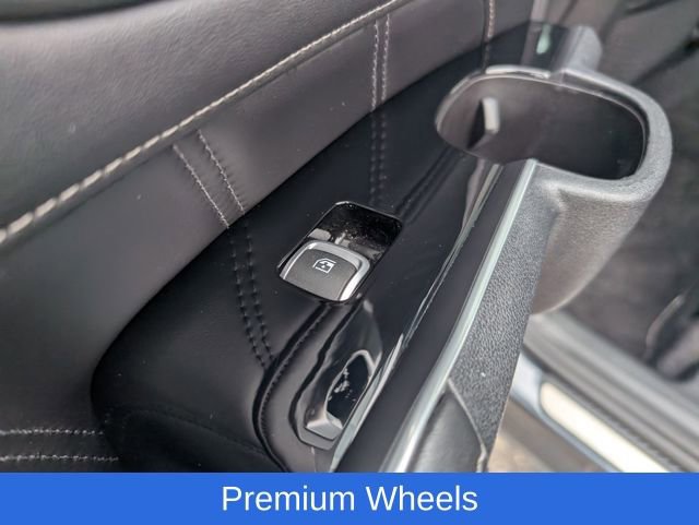 Used 2023 Kia Sorento SX image 11